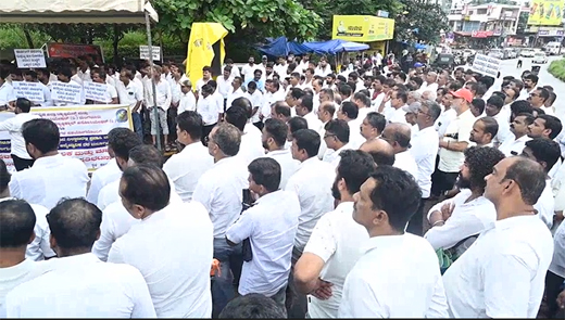 Taxi and Maxi Cab drivers stage protest at Kavoor Circle